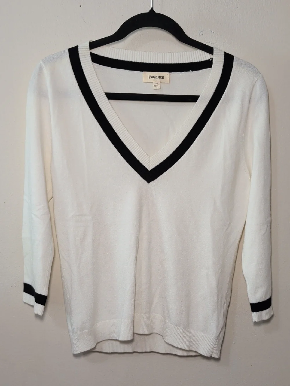 L'AGENCE Axelle Contrast Border V-Neck Sweater White Black Coquette Girl Size M